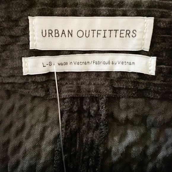 NEW UO Joan Asymmetrical Mini Skirt - Picture 8 of 8